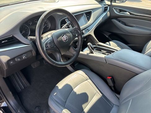 Used 2021 Buick Enclave Essence image 35