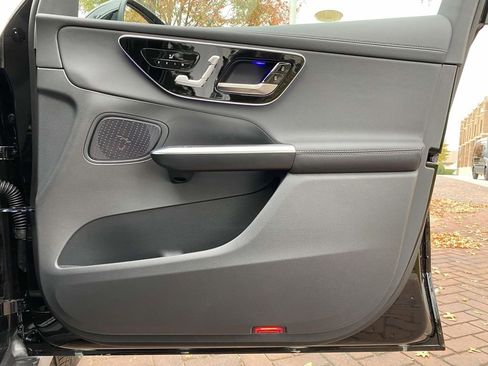 Certified 2025 Mercedes-Benz GLC 300 4MATIC image 10