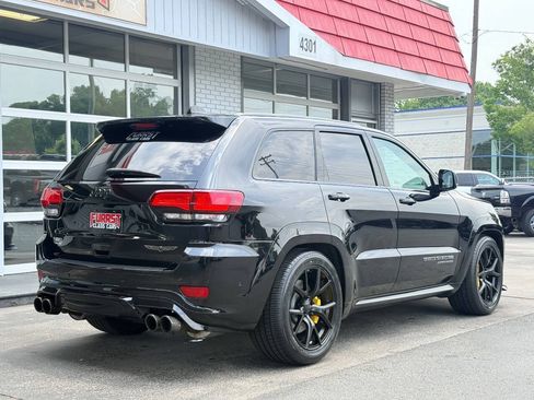 Used 2018 Jeep Grand Cherokee Trackhawk AWD/4WD image 3