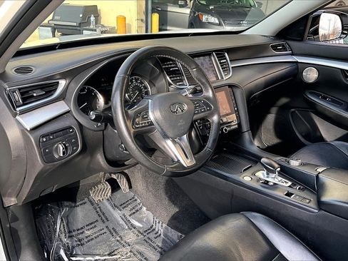 Used 2019 INFINITI QX50 Essential w/ Premium Heat Package image 16