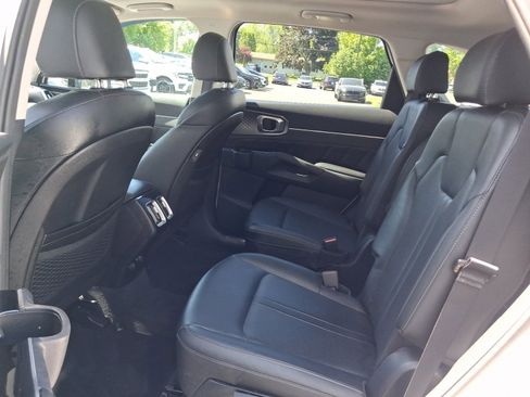 Used 2022 Kia Sorento SX AWD/4WD image 18