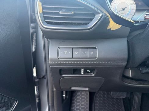 Used 2023 Hyundai Santa Fe Limited image 13