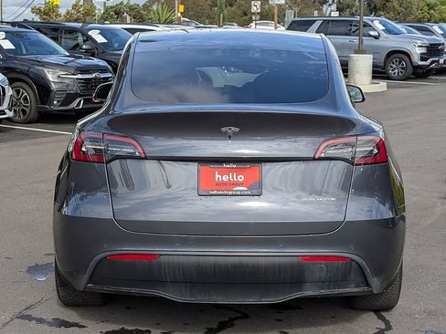 Used 2021 Tesla Model Y Long Range image 9