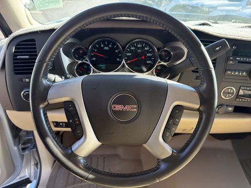 Used 2014 GMC Sierra 3500 SLE w/ HD SLE Premium Package AWD/4WD image 17