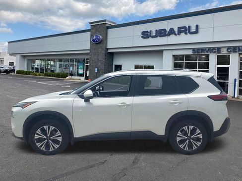 Used 2023 Nissan Rogue SV w/ SV Premium B Package AWD/4WD image 4