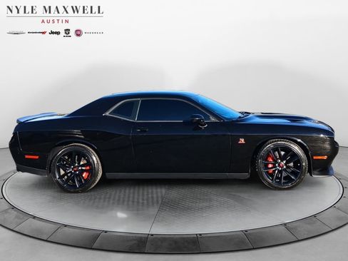 Used 2018 Dodge Challenger R/T Scat Pack image 16