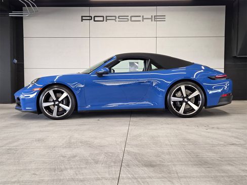 Certified 2025 Porsche 911 Carrera image 2