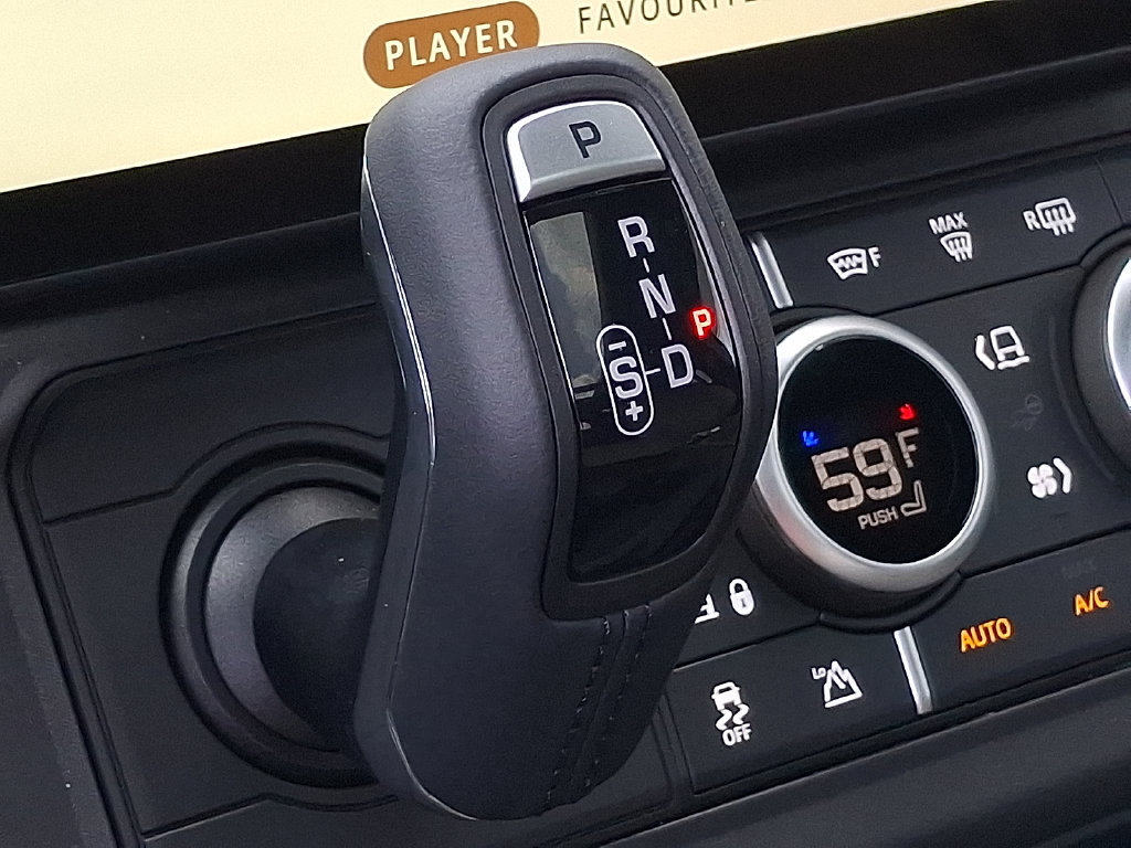 New 2026 Land Rover Defender 110 S AWD/4WD image 13