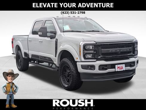 New 2026 Ford F250 Lariat w/ Black Appearance Package AWD/4WD image 1
