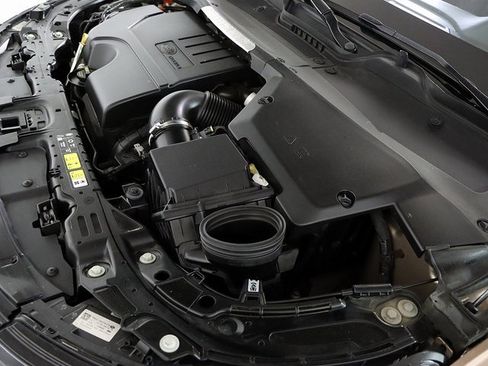 Used 2024 Land Rover Range Rover Evoque Dynamic SE image 35