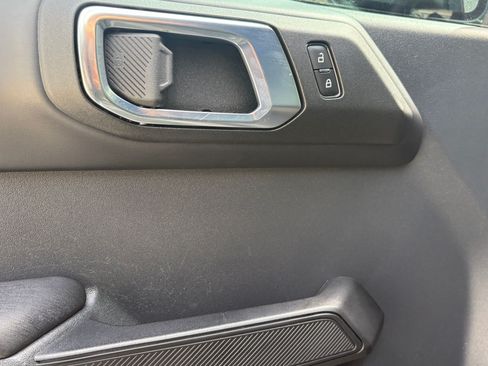 Used 2025 Ford Bronco Outer Banks AWD/4WD image 25
