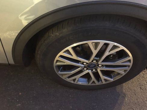 Used 2022 Ford Escape SEL image 27