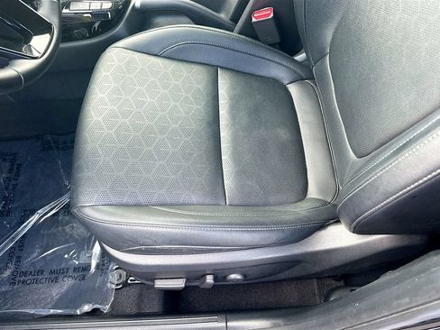 Certified 2024 Kia Seltos EX FWD image 19