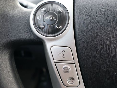 Used 2012 Toyota Prius V Three image 29