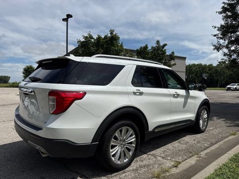 Used 2020 Ford Explorer Limited AWD/4WD image 5