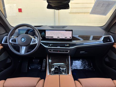 Used 2026 BMW X5 xDrive50e w/ M Sport Package AWD/4WD image 13