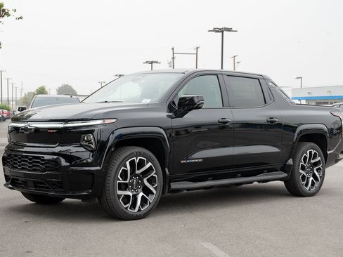 New 2024 Chevrolet Silverado EV RST w/ LPO, Utility Wall Package image 8
