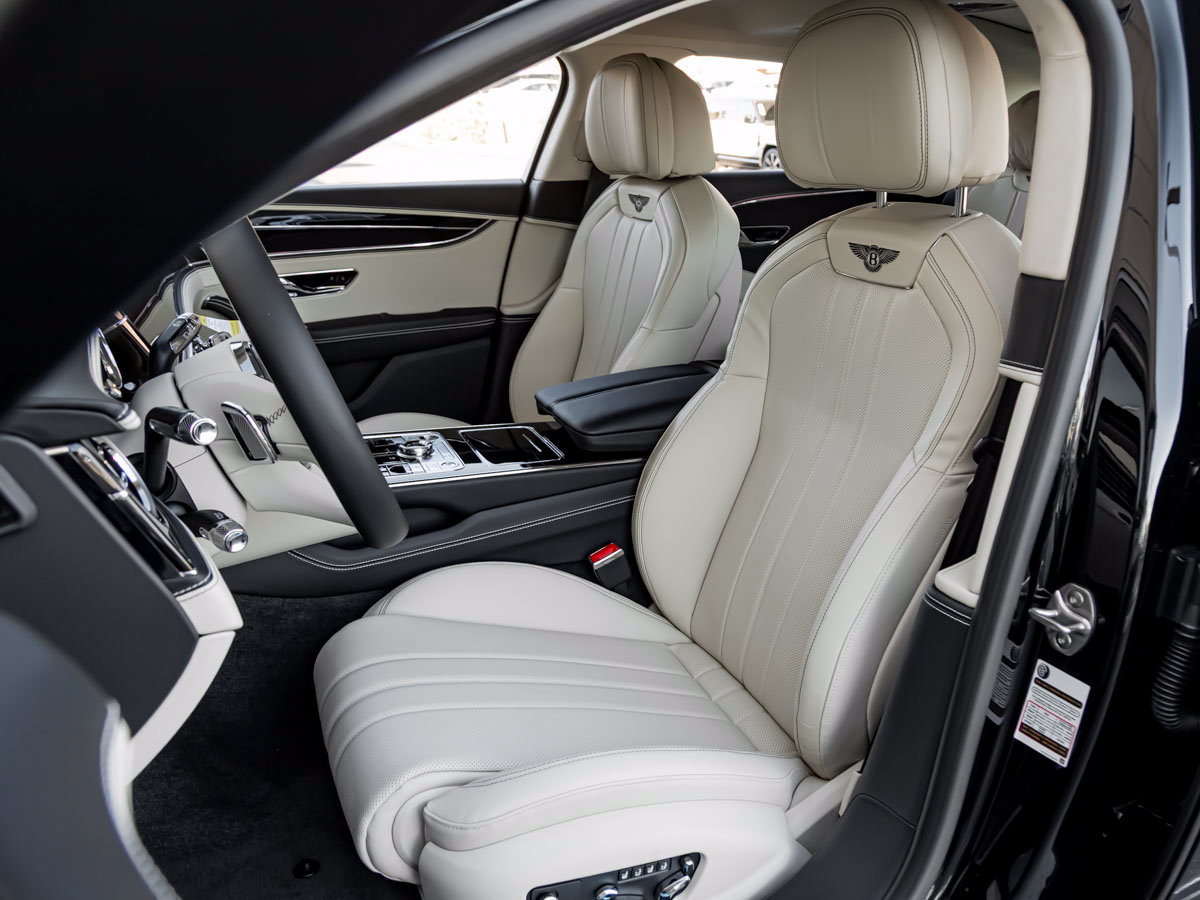 Used 2026 Bentley Flying Spur V8 AWD/4WD image 16