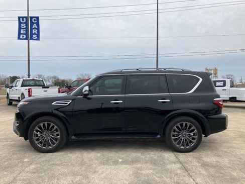 Used 2024 Nissan Armada Platinum w/ Captain's Chairs Package image 4