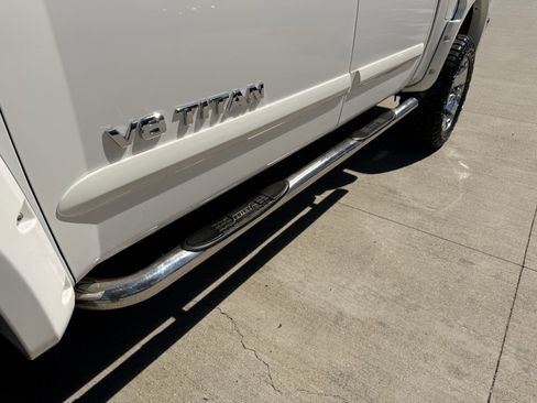 Used 2011 Nissan Titan SV w/ SV Value Truck Pkg image 11