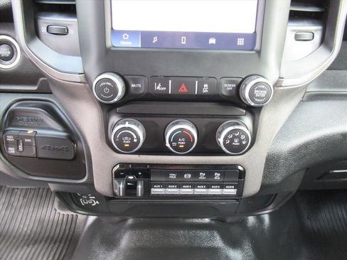 Used 2022 RAM 3500 Tradesman w/ Safety Group image 24