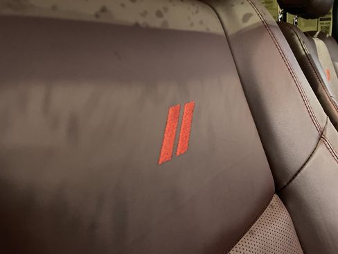 Used 2025 Dodge Durango R/T AWD/4WD image 40