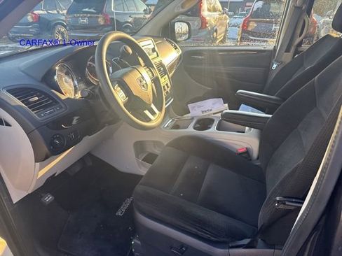 Used 2015 Dodge Grand Caravan SXT image 14