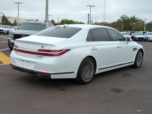 Used 2022 Genesis G90 5.0 Ultimate image 5