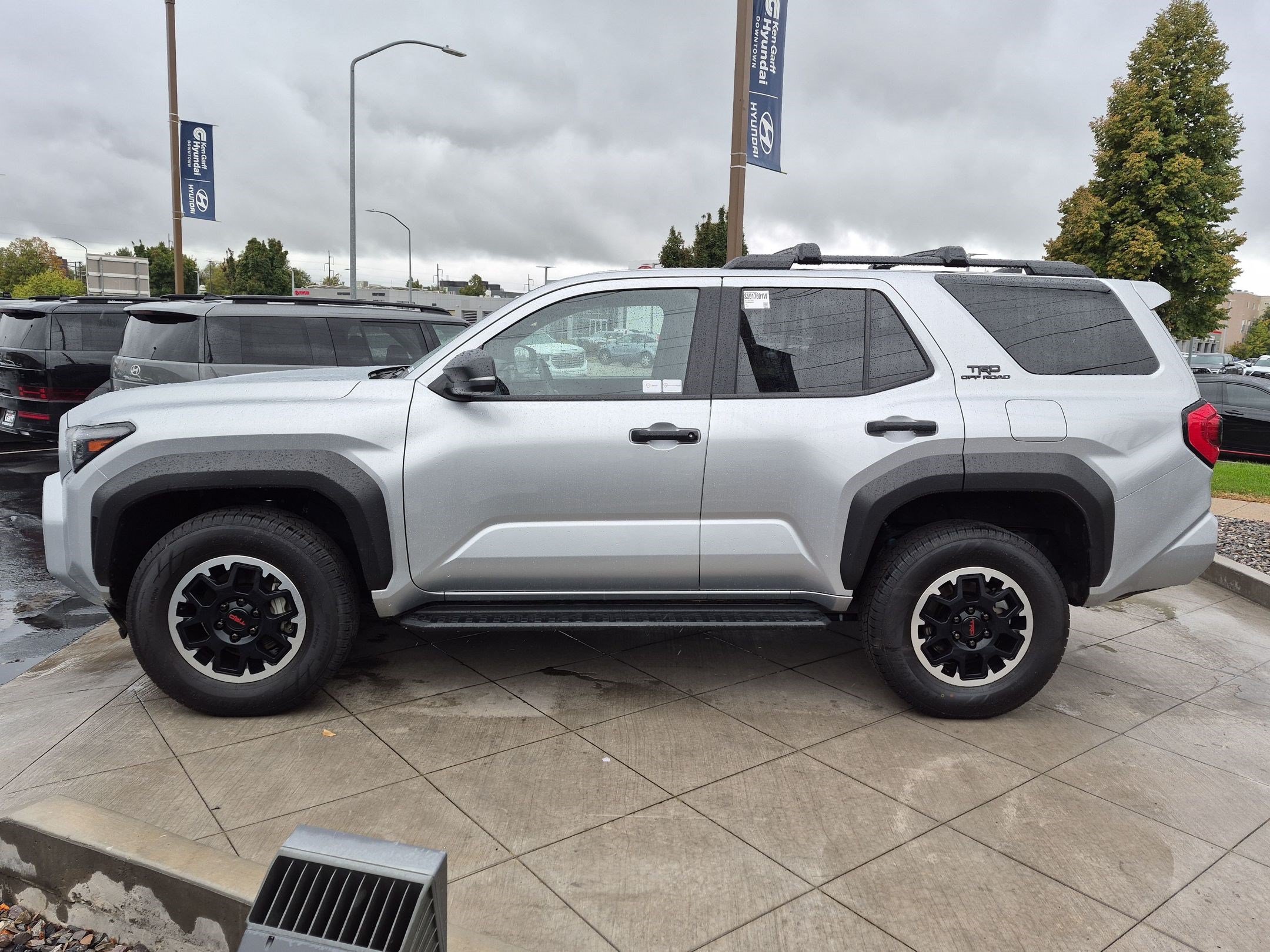 Used 2025 Toyota 4Runner TRD Off-Road AWD/4WD image 9