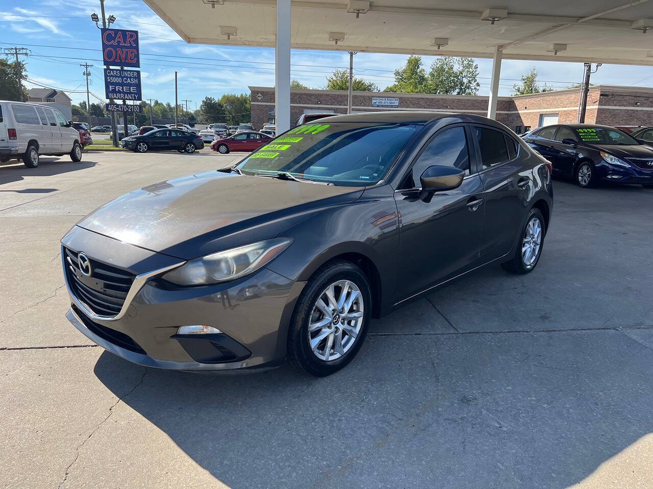 Used 2016 MAZDA MAZDA3 i Sport w/ Preferred Equipment Package FWD image 3