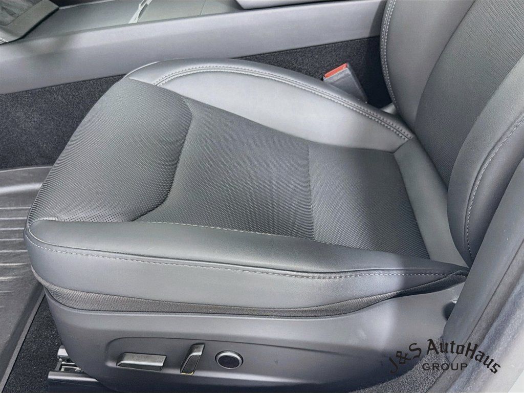 Used 2024 Tesla Model 3 Long Range RWD image 25
