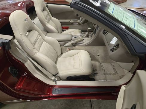 Used 2003 Chevrolet Corvette Convertible w/ Preferred Equipment Group1 image 32