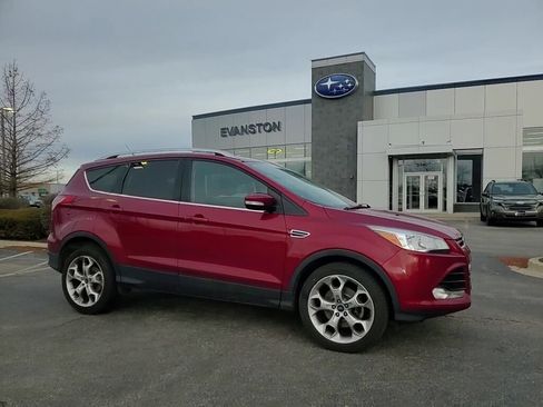 Used 2016 Ford Escape Titanium image 2