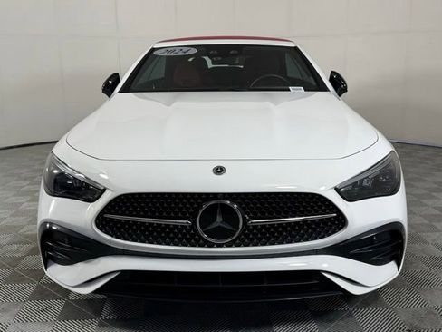 Used 2024 Mercedes-Benz CLE 450 4MATIC Cabriolet image 13