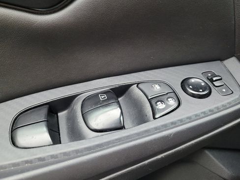 Used 2024 Nissan Sentra S FWD image 27