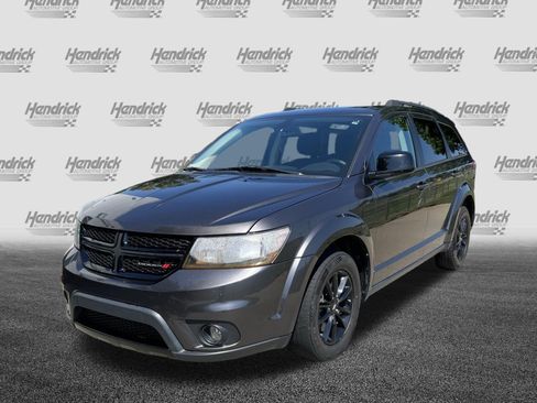 Used 2019 Dodge Journey SE w/ Connectivity Group FWD image 5