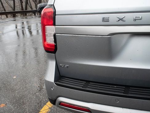 Used 2024 Ford Expedition XLT image 42