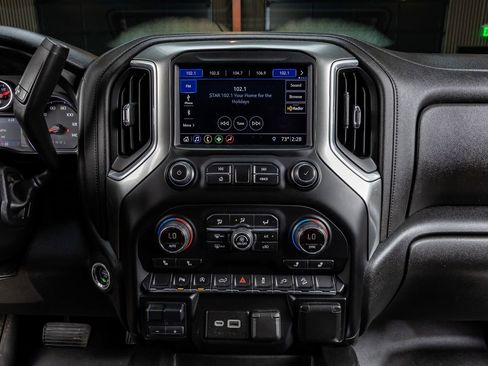 Used 2019 Chevrolet Silverado 1500 LT Trail Boss image 24