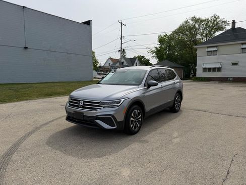 Used 2024 Volkswagen Tiguan S AWD/4WD image 3