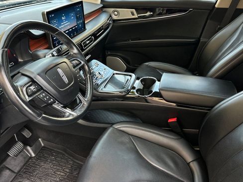 Certified 2022 Lincoln Nautilus Reserve w/ Equipment Group 202A AWD/4WD image 9