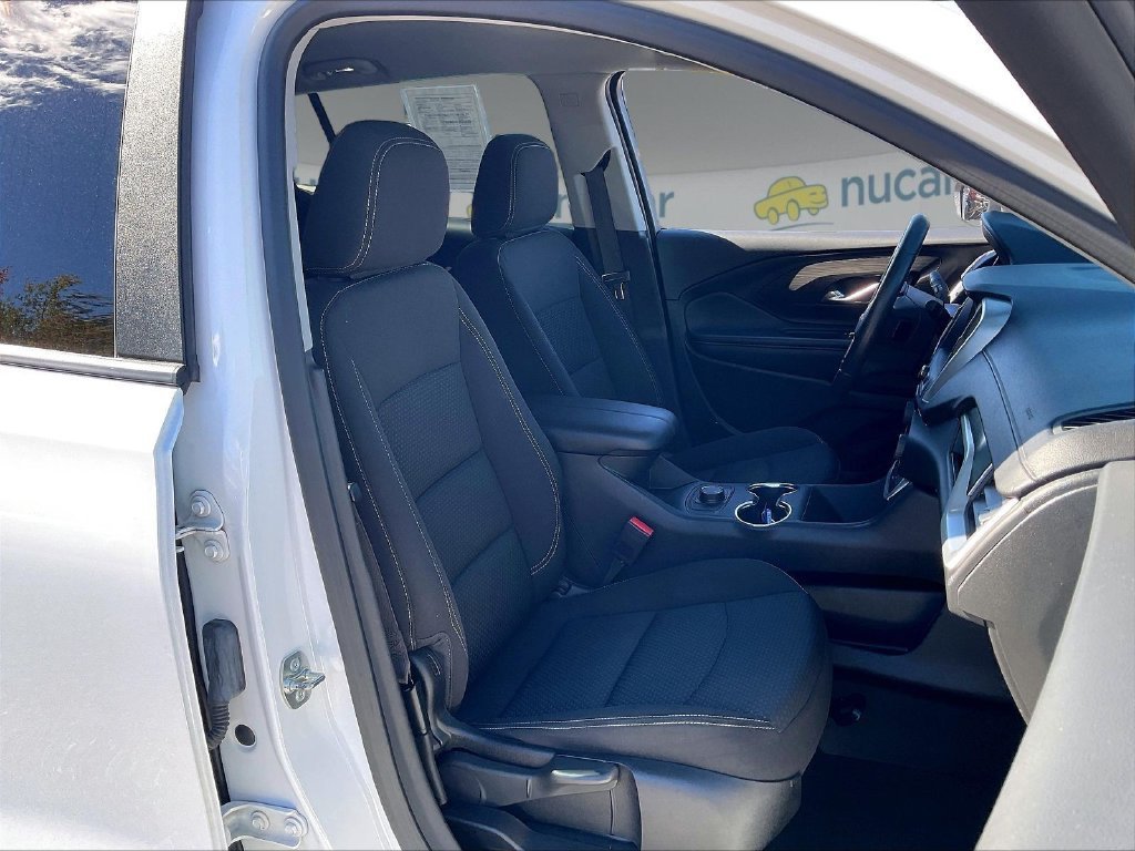 Used 2024 GMC Terrain SLE AWD/4WD image 10
