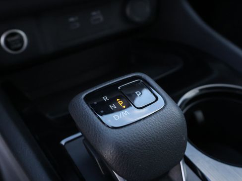 Used 2023 Nissan Rogue SV AWD/4WD image 33