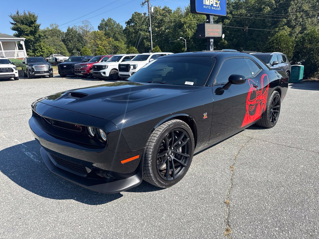 Used 2022 Dodge Challenger R/T Scat Pack w/ Dynamics Package RWD image 1