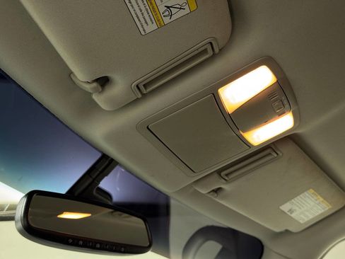 Used 2017 Nissan Armada SL image 50