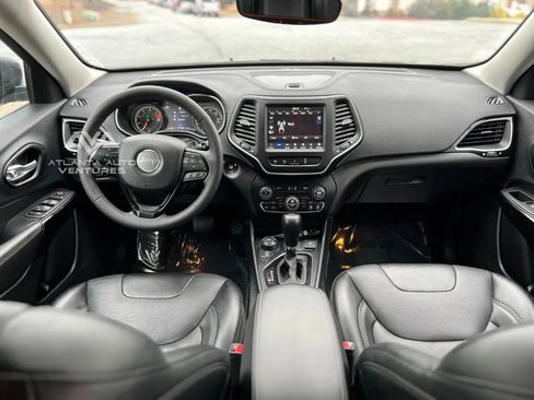 Used 2023 Jeep Cherokee Altitude Lux image 18