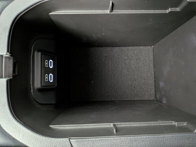 Used 2025 Toyota RAV4 XLE FWD image 20