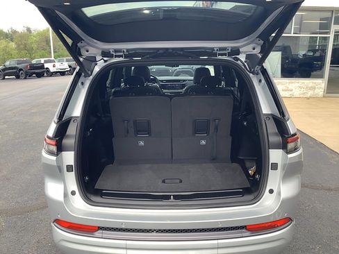 New 2026 Jeep Grand Cherokee L Limited AWD/4WD image 5