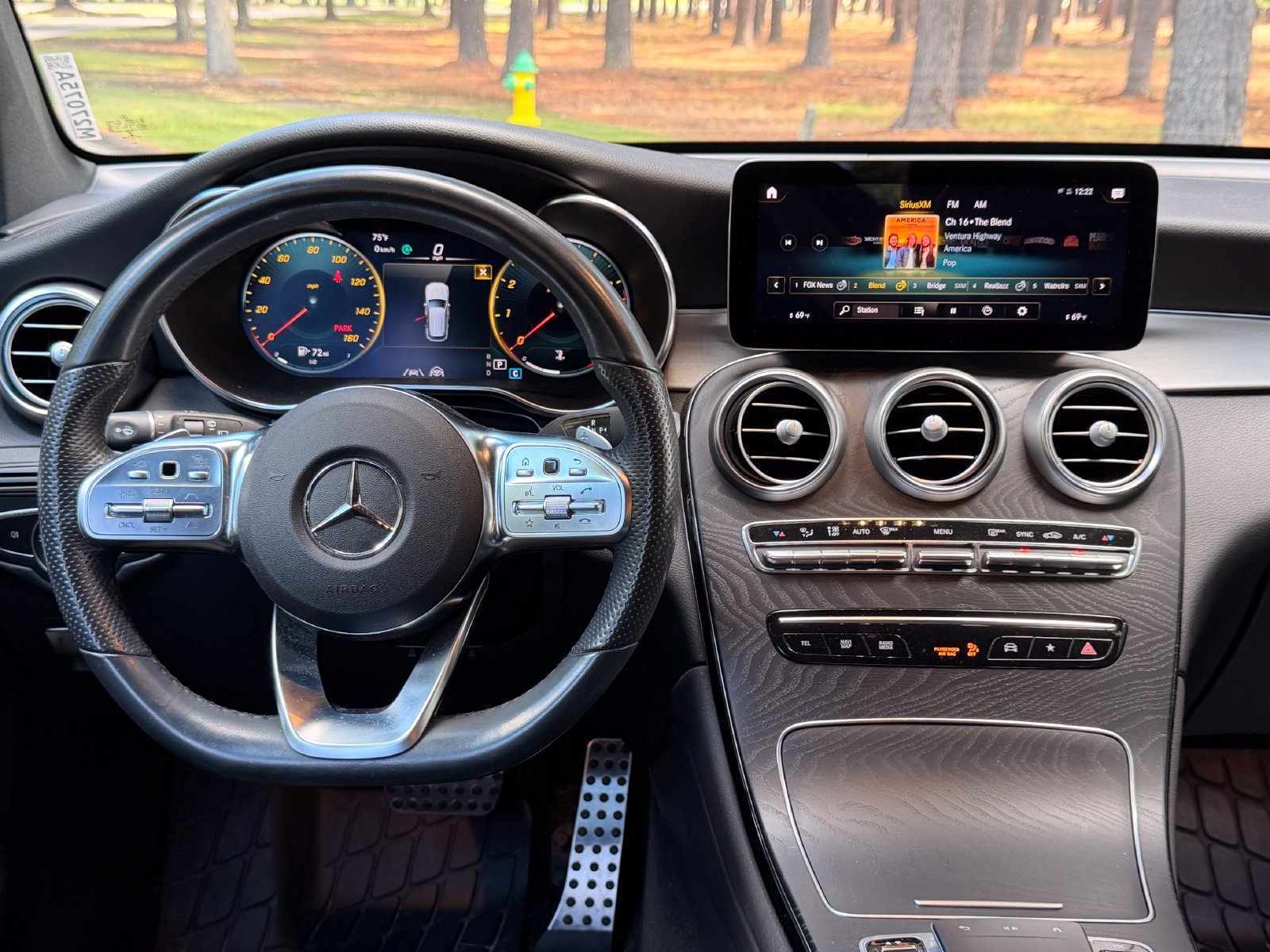 Certified 2022 Mercedes-Benz GLC 300 4MATIC image 3