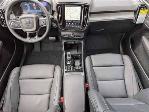 New 2026 Volvo XC40 B5 Plus w/ Climate Package AWD/4WD image 16