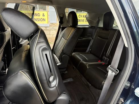 Used 2017 INFINITI QX60 Luxe w/ Premium Plus Package AWD/4WD image 37